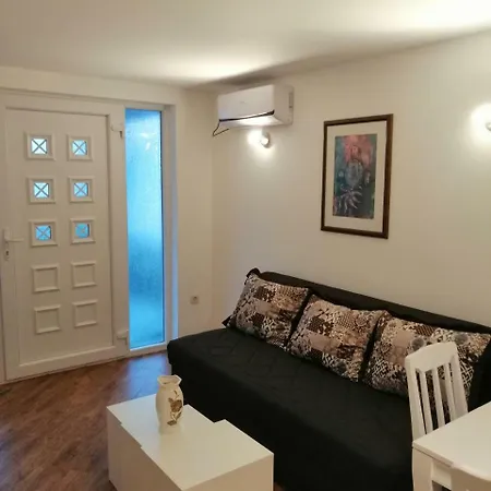 Olive Tree Apartments Tivat Exterior photo