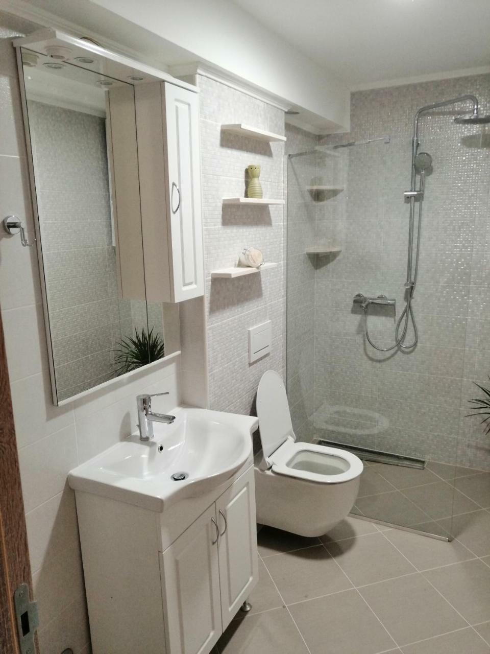 Olive Tree Apartment *